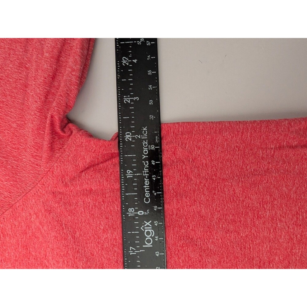Rhone Reign Long Sleeve Mens M Red Performance Gym Workout Training Shirt 100307